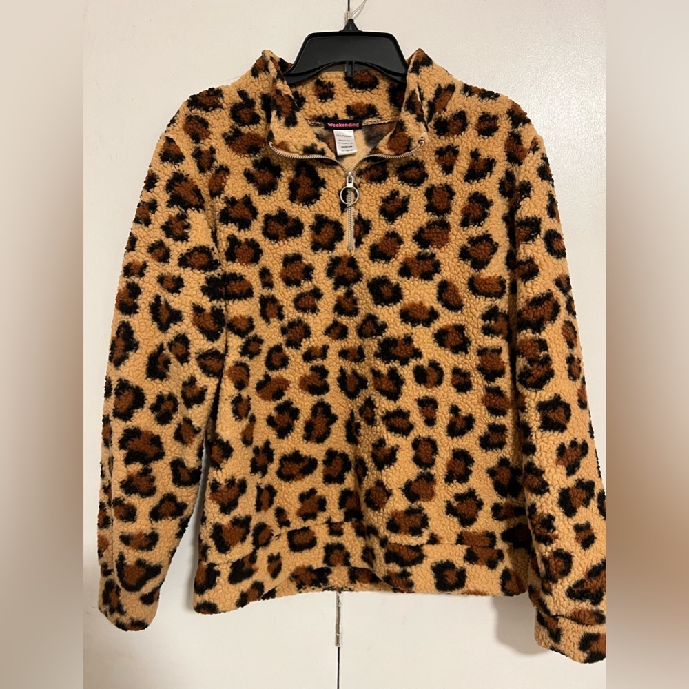 leopard print pullover